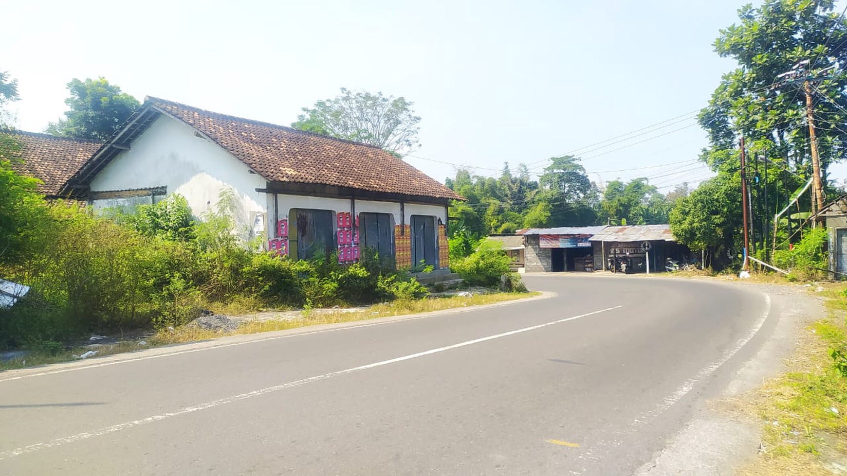 Tanah Pekarangan Luas 2100 Meter Persegi Lokasi Jalan Raya Selomartani, Kalasan