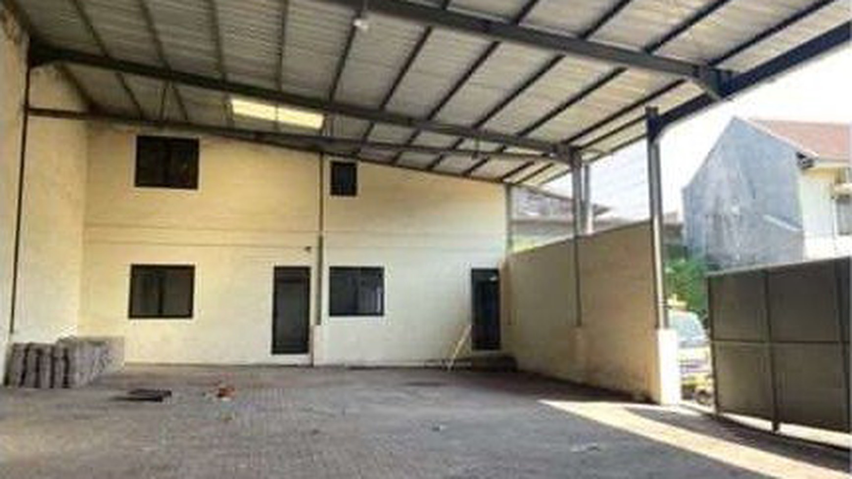 Rumah Hitung Tanah Area Cipete