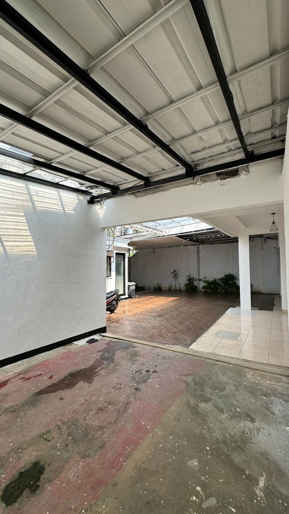 Rumah Hitung Tanah Area Cipete