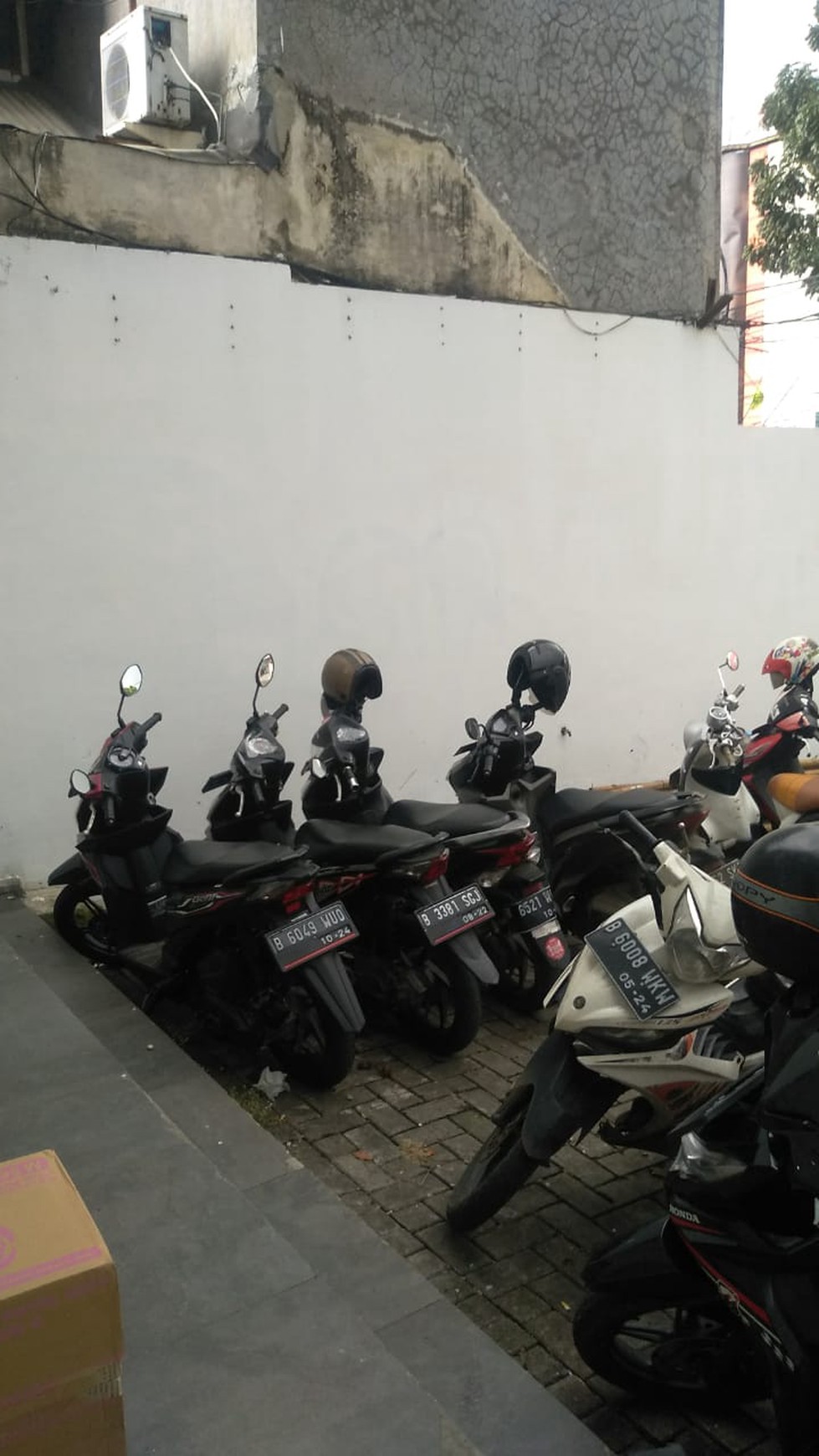 Rumah Hitung Tanah Area Cipete