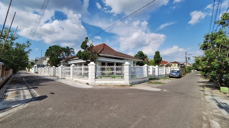 Dijual Rumah Hook Lokasi bagus di Jajar, Surakarta Solo