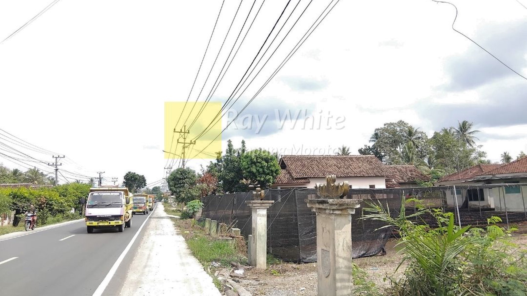 Dijual Tanah bonus Bangunan Rumah jalur lintas  Barat Sumatera  Pringsewu