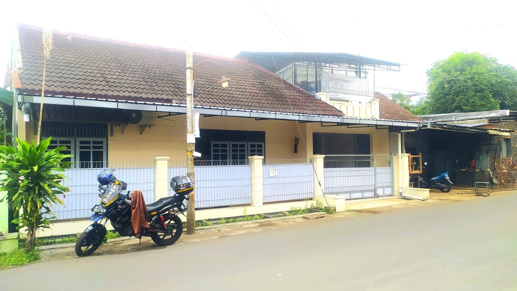 Rumah Sewa Cocok Untuk Kantor di Jl. Godean Sidoarum, Sleman