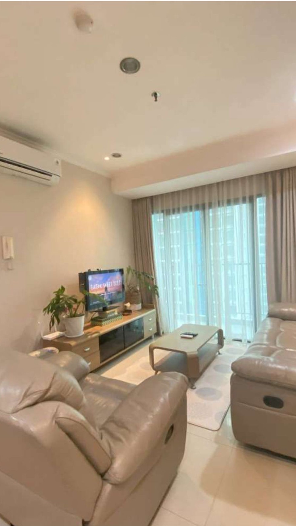 Apartemen Full Furnished dengan Fasilitas Lengkap @Hampton's Park