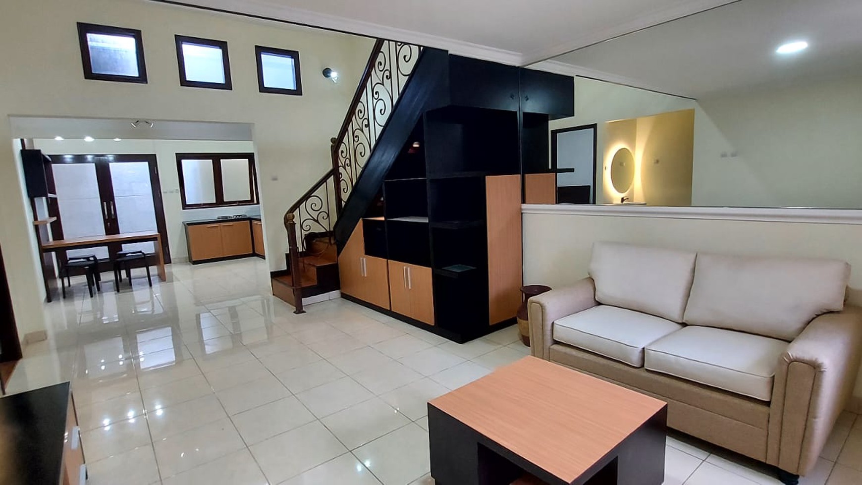 Rumah Full Furnished di Tatar Wangsakerta Kota Baru Parahyangan