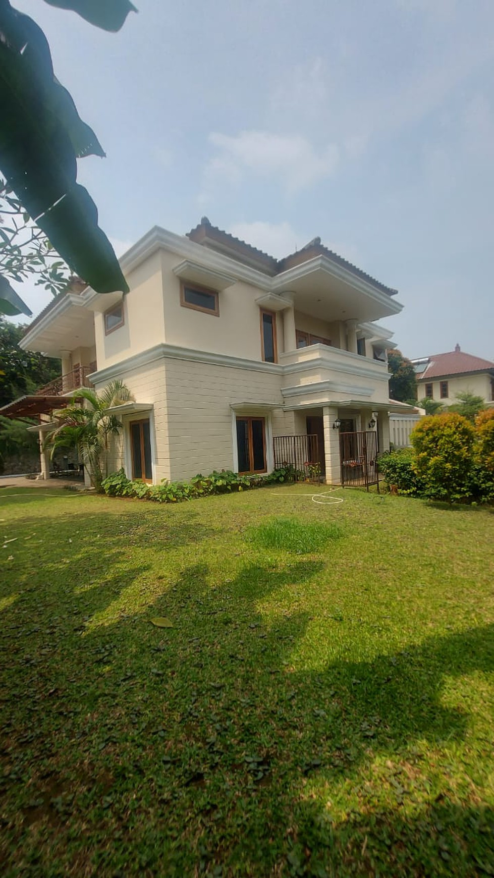 Villa style house inside townhouse Jakarta Selatan