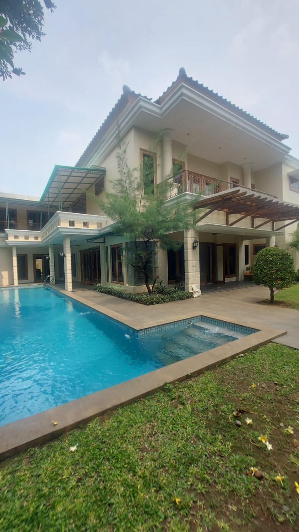 Villa style house inside townhouse Jakarta Selatan