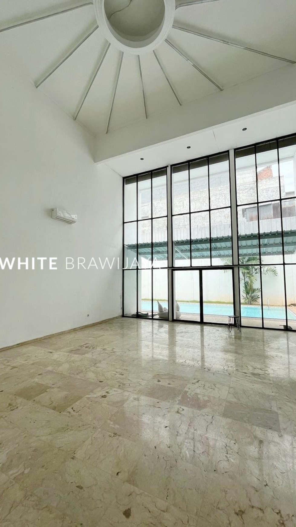 Rumah Hitung Tanah Area Cipete