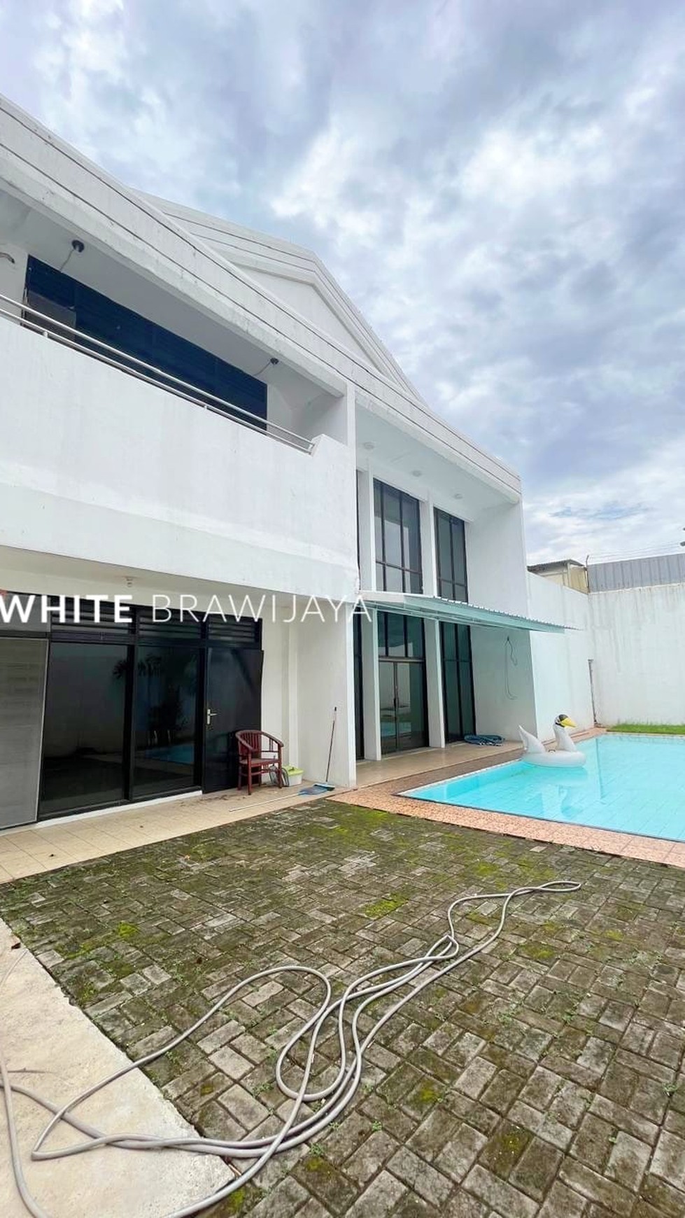 Rumah Hitung Tanah Area Cipete