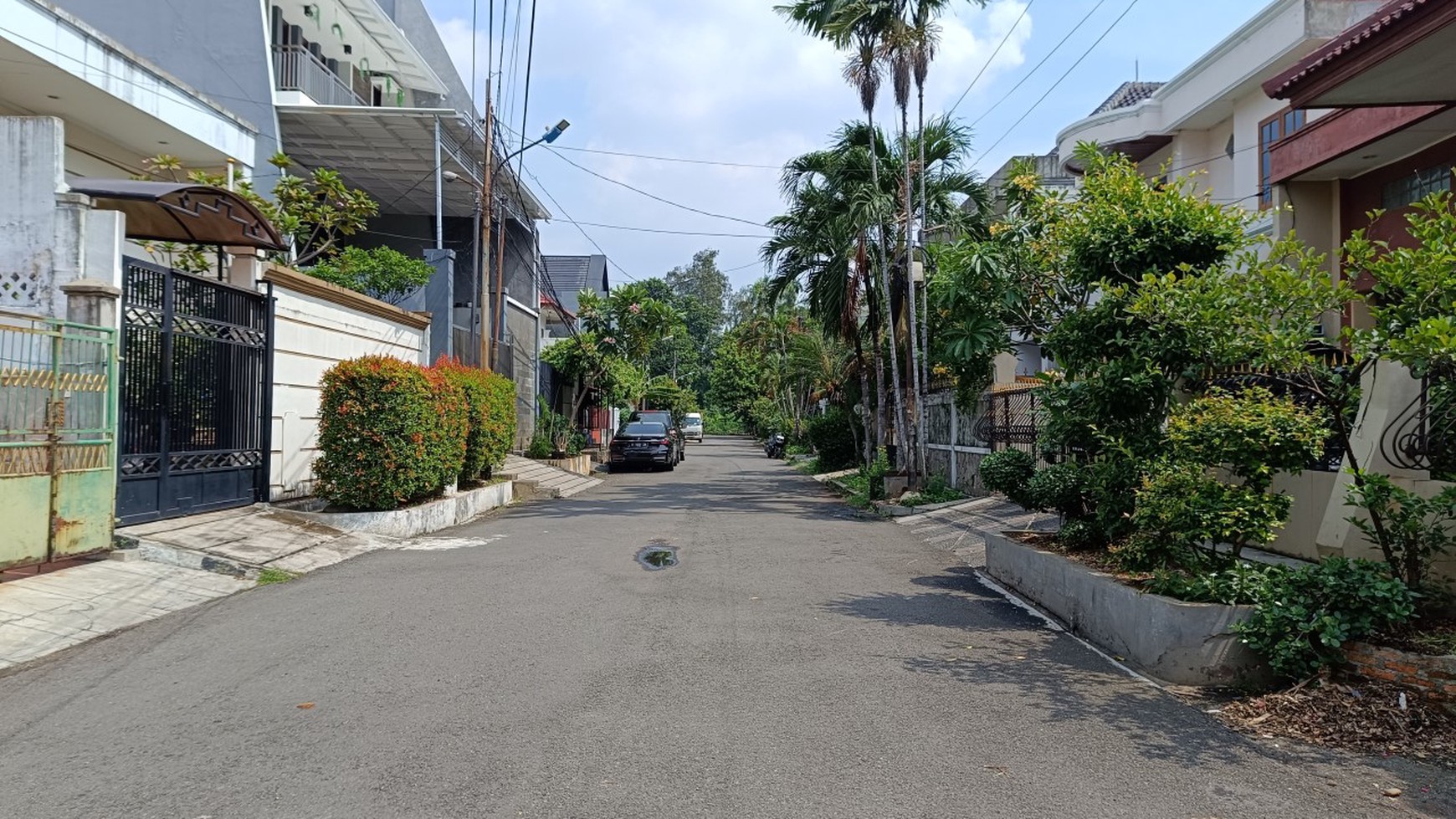 Rumah Pulomas, jalan lebar, sudah tinggi, jakarta timur