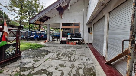 Rumah tua hitung tanah, strategis dan bisa disewa untuk gudang, Jl. Cempaka Putih Tengah, Jakarta Pusat