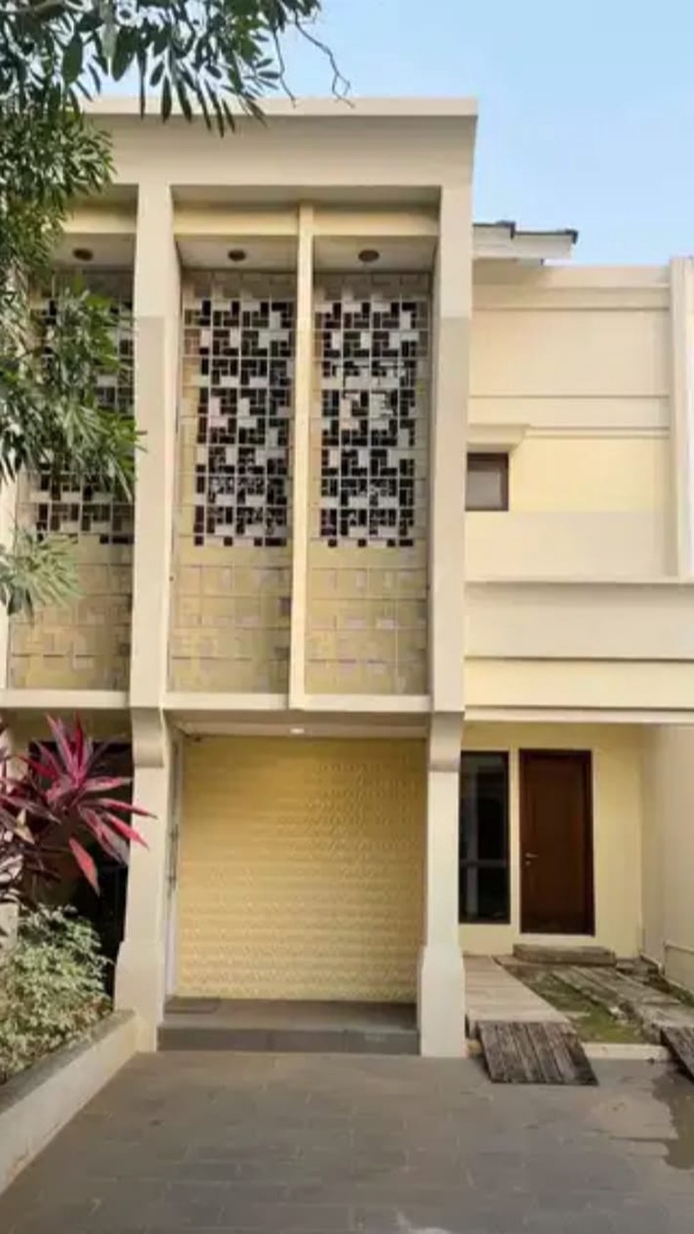 Rumah di Greenwich Park  Cluster Mayfield 