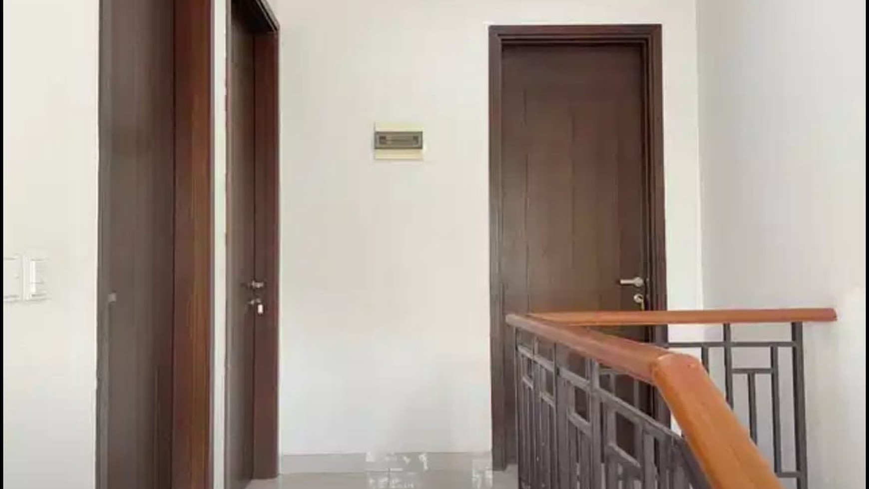 Rumah di Greenwich Park  Cluster Mayfield 