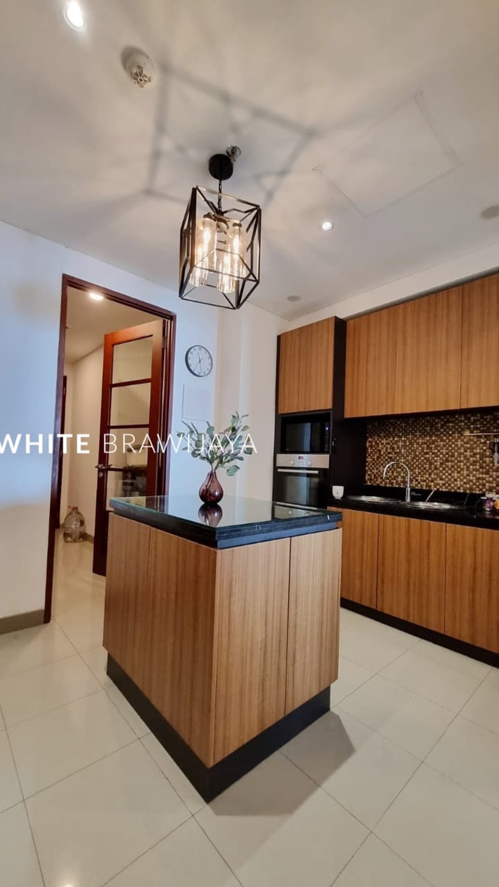 Essence Darmawangsa South tower Semi Furnished 