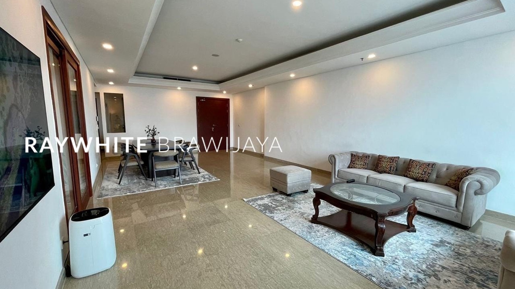 Essence Darmawangsa South tower Semi Furnished 