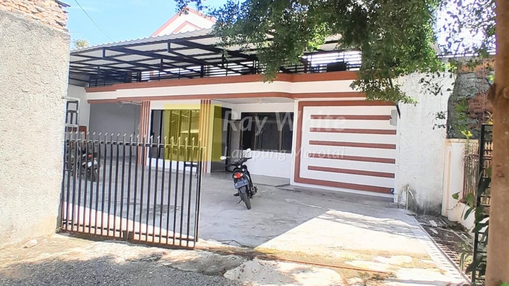 Dijual rumah mewah teluk betung