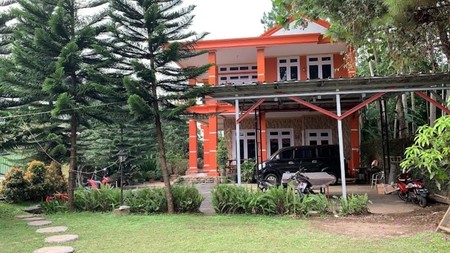 Villa di Mega Mendung Ciawi Puncak Bogor 