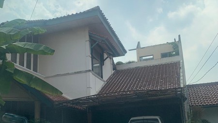 Rumah Bagus Di Jl Pelangi Bintaro Ciputat Kota Tangerang Selatan