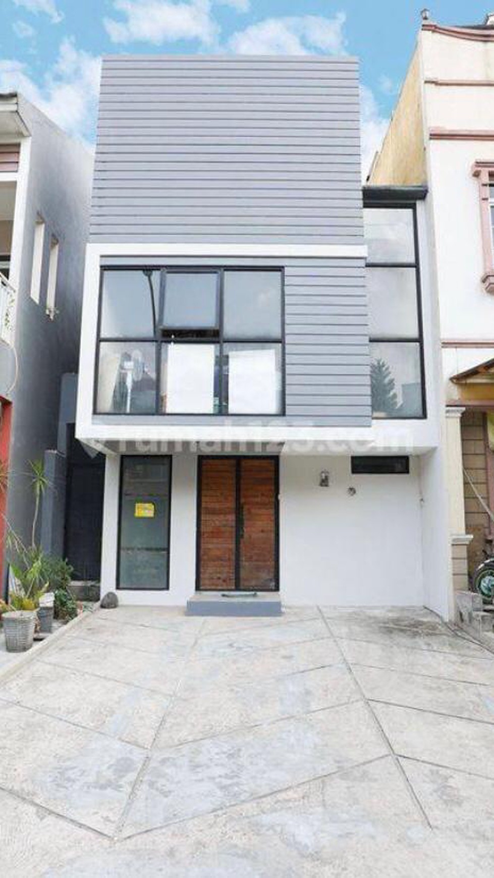 Dijual harga bersahabat Rumah di Den Haag Taman Holandia Lippo Karawaci Tangerang