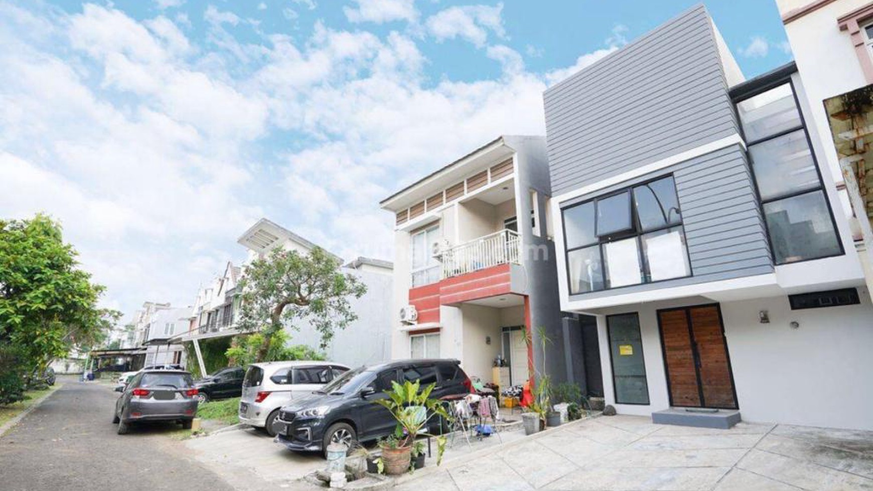 Dijual harga bersahabat Rumah di Den Haag Taman Holandia Lippo Karawaci Tangerang