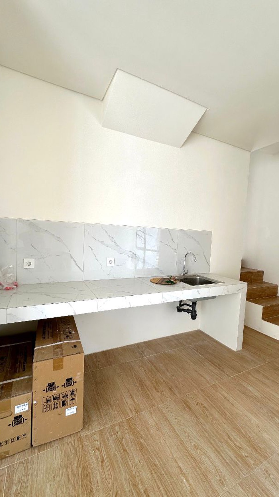 Rumah Hitung Tanah Area Cipete