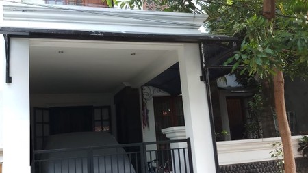 Dijual Rumah Cantik Pusat Kota Sidoarjo di Pondok Mutiara