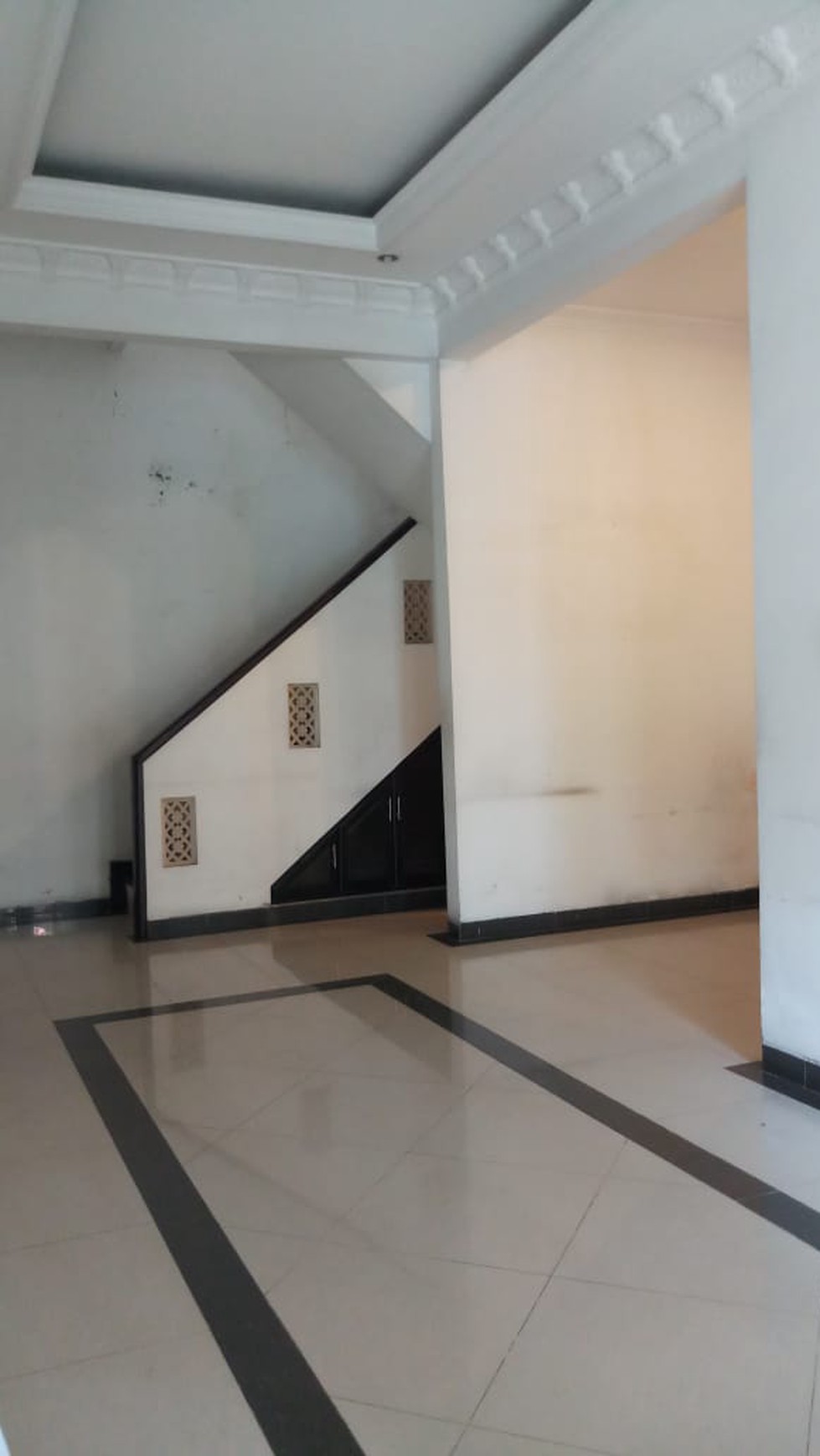 Dijual Rumah Cantik Pusat Kota Sidoarjo di Pondok Mutiara