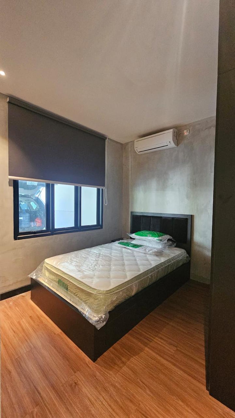 Rumah bagus, full furnished di Bintaro Sektor 9