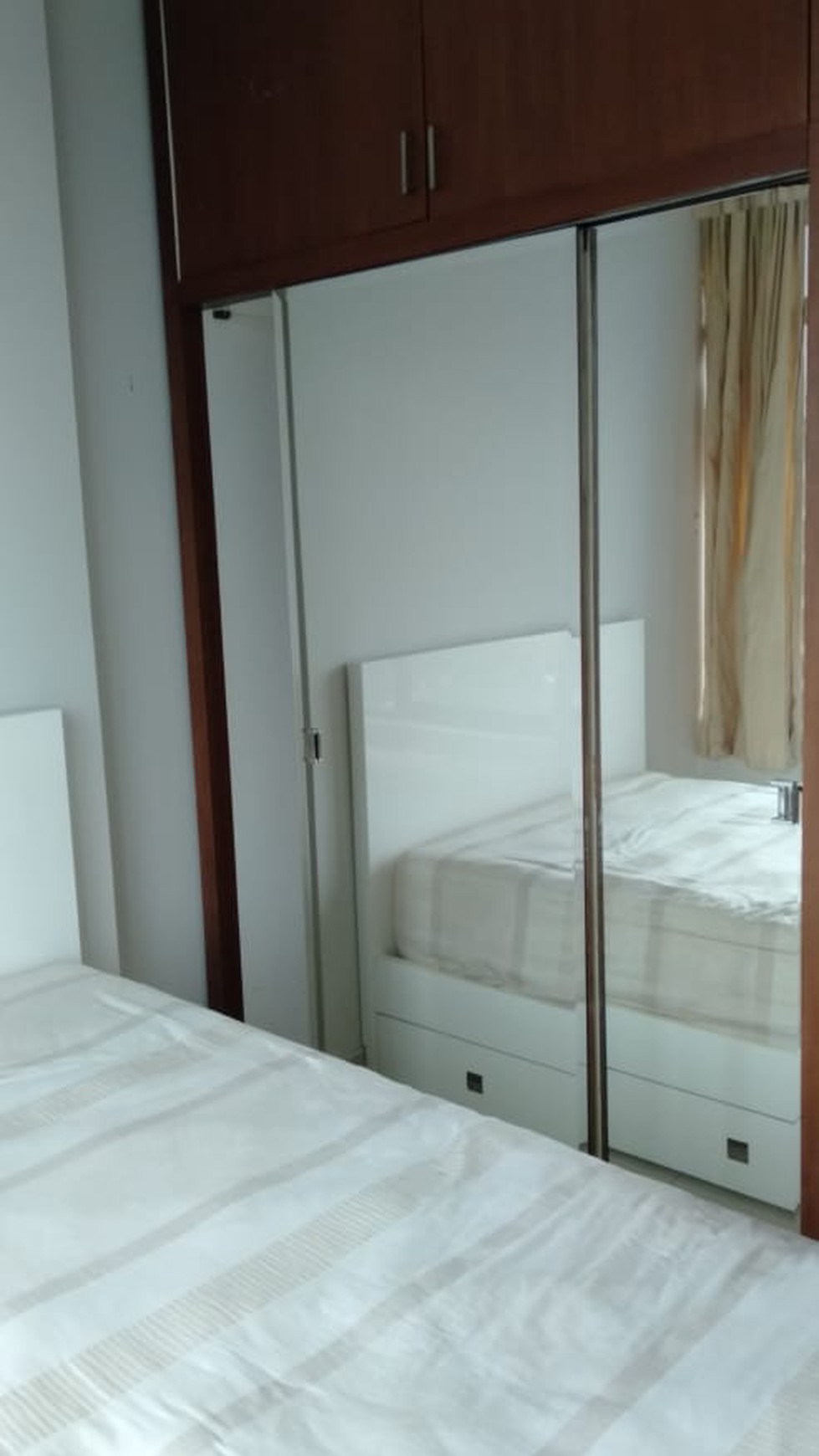 Apartemen Hamptons Park, Terogong Raya, Jakarta Selatan