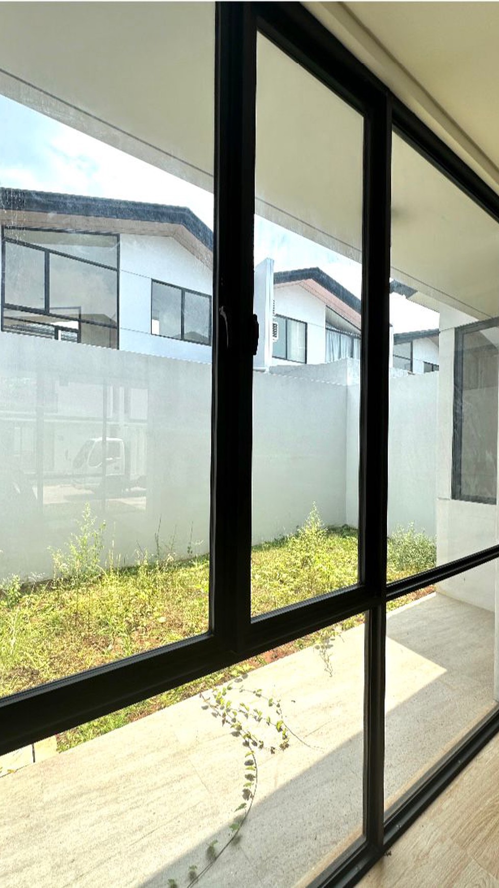 Disewakan rumah tinggal di Cendana Icon 1 Lippo Karawaci Tangerang