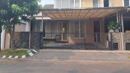 MURAH LUAS Dijual Rumah Griya Babatan Mukti Dekat Royal.Residence , Pakuwon Mall