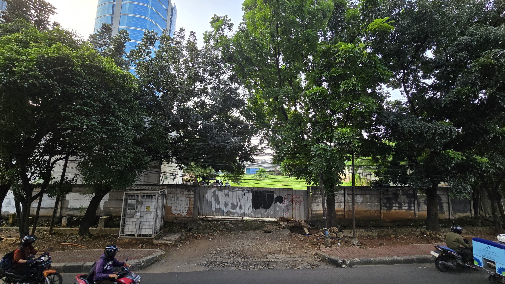 Kavling cocok untuk usaha, gedung, perkantoran, dan investasi di TB Simatupang, Jakarta Selatan