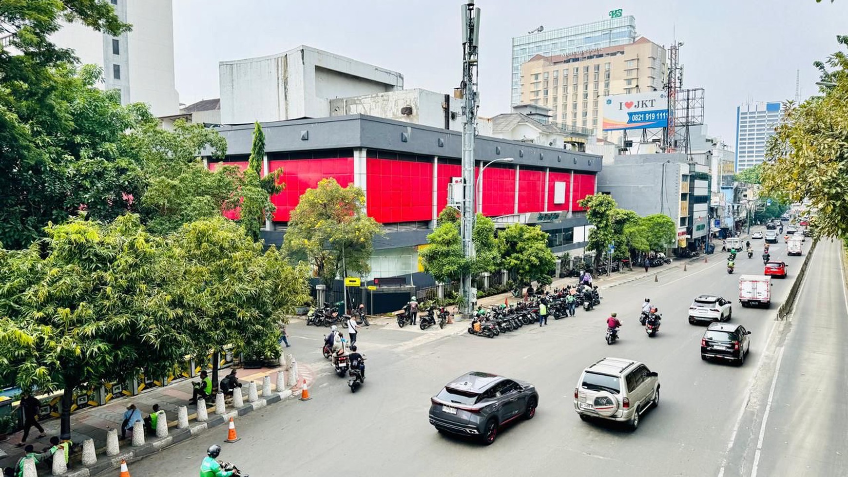 Disewa Ruang Usaha di The Food Place, Jalan Hayam Wuruk, Jakarta Barat