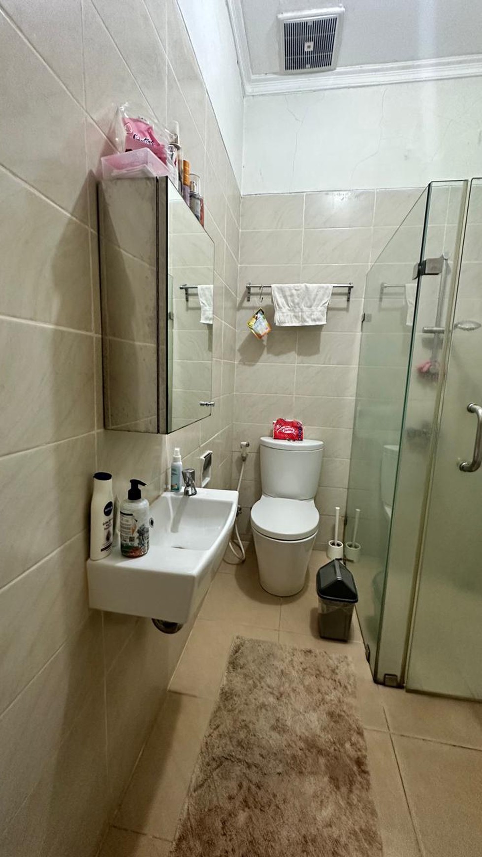 Rumah Hitung Tanah Area Cipete