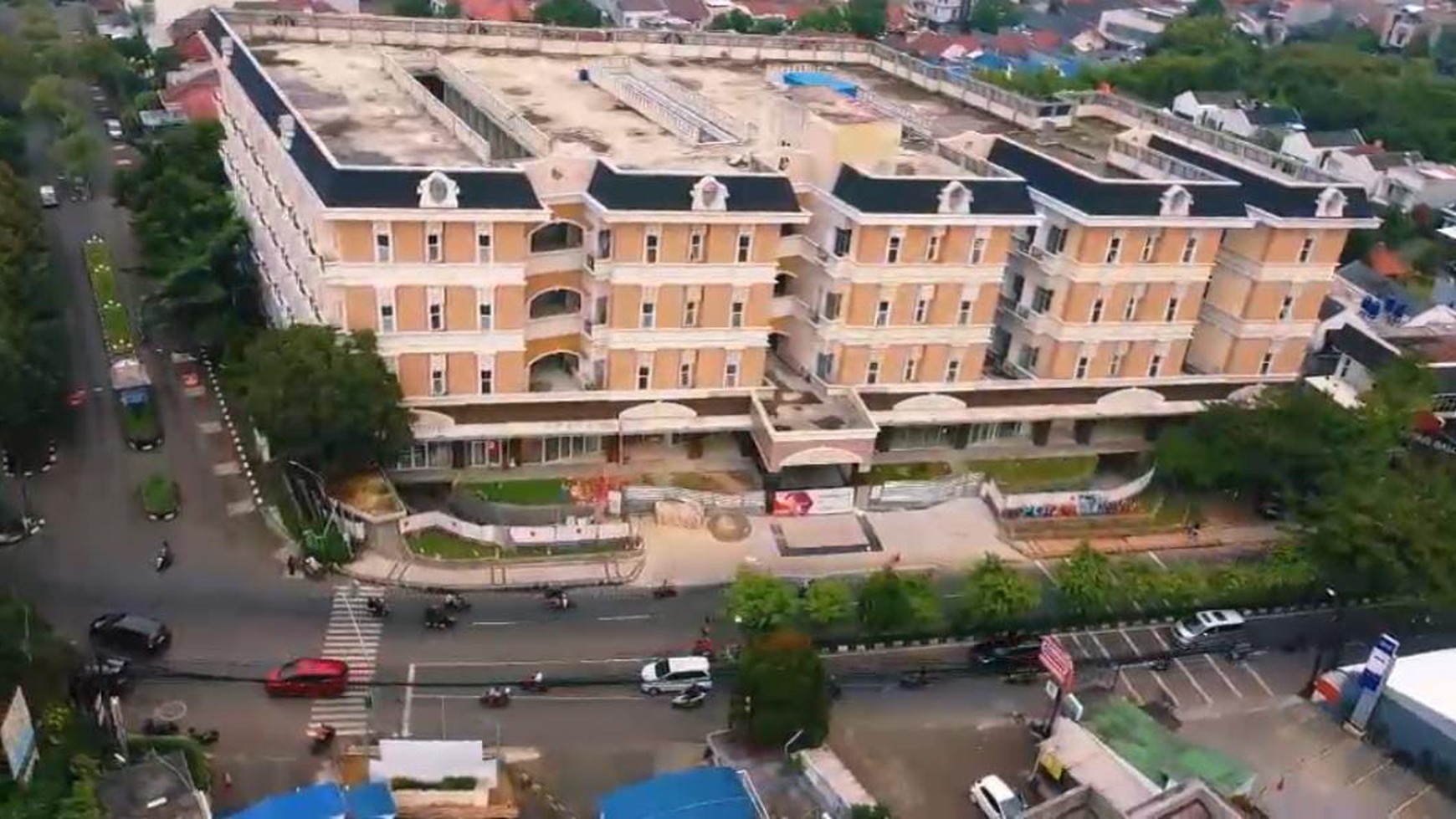 Rumah Hitung Tanah Area Cipete