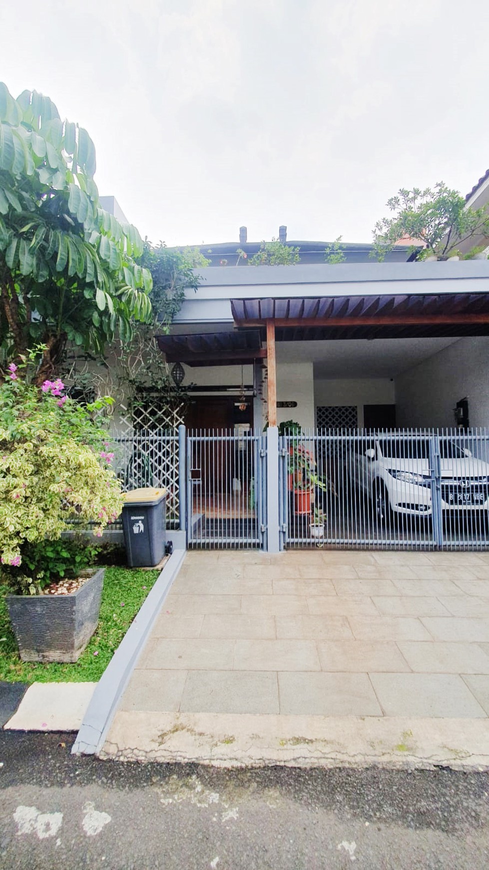 Rumah Bagus Di Taman Senayan Bintaro Jaya Sektor 9