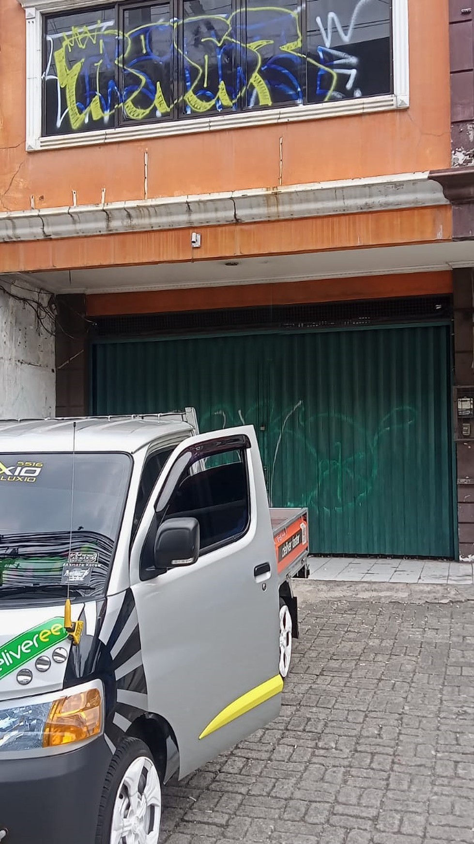 Ruko Siap Pakai Lokasi Pinggir Jalan Raya dan Ramai @RS Fatmawati