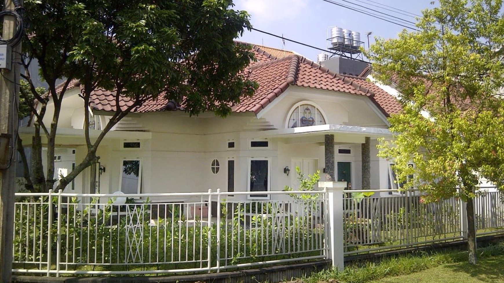 Rumah Bagus Di Jl Sentosa Raya Batununggal Bandung