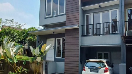 Rumah 2 Lantai Siap Huni dengan Hunian Nyaman @Ciputat