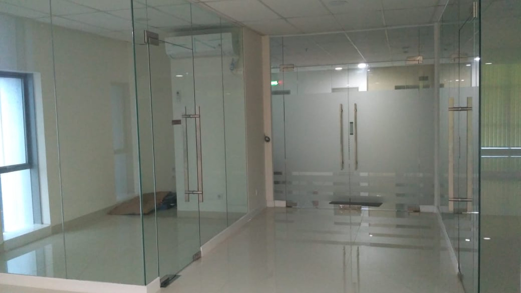 Gedung siap huni Cengkareng Bussiness Centre (CBC), 8 Lantai + 2 Basement, Cengkareng, Tangerang Banten