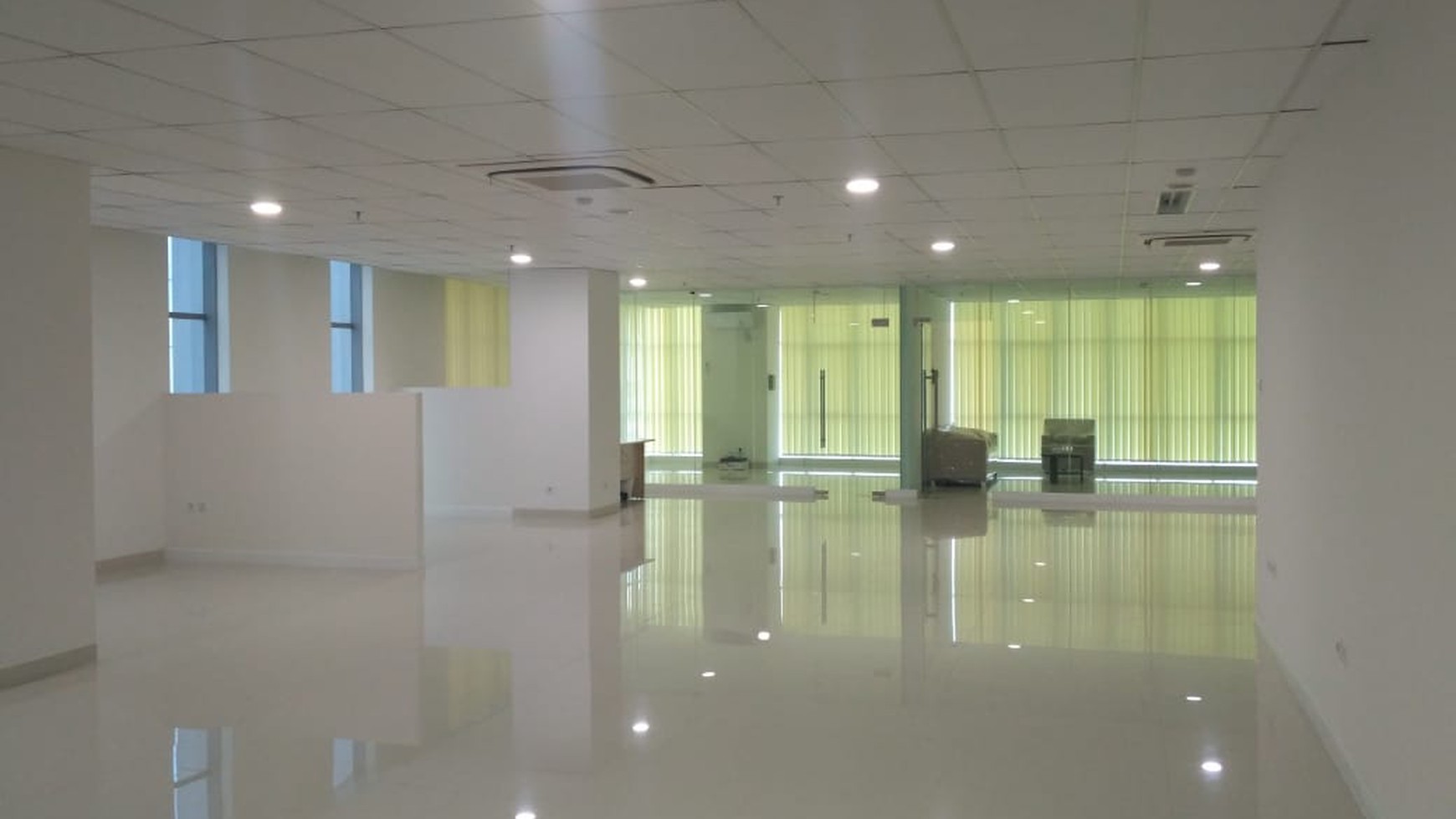 Gedung siap huni Cengkareng Bussiness Centre (CBC), 8 Lantai + 2 Basement, Cengkareng, Tangerang Banten