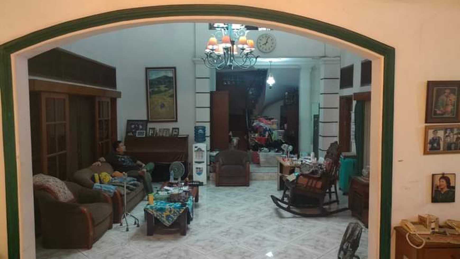 Rumah Bagus Di Jl Alvania Ciputat Kota Tangerang Selatan