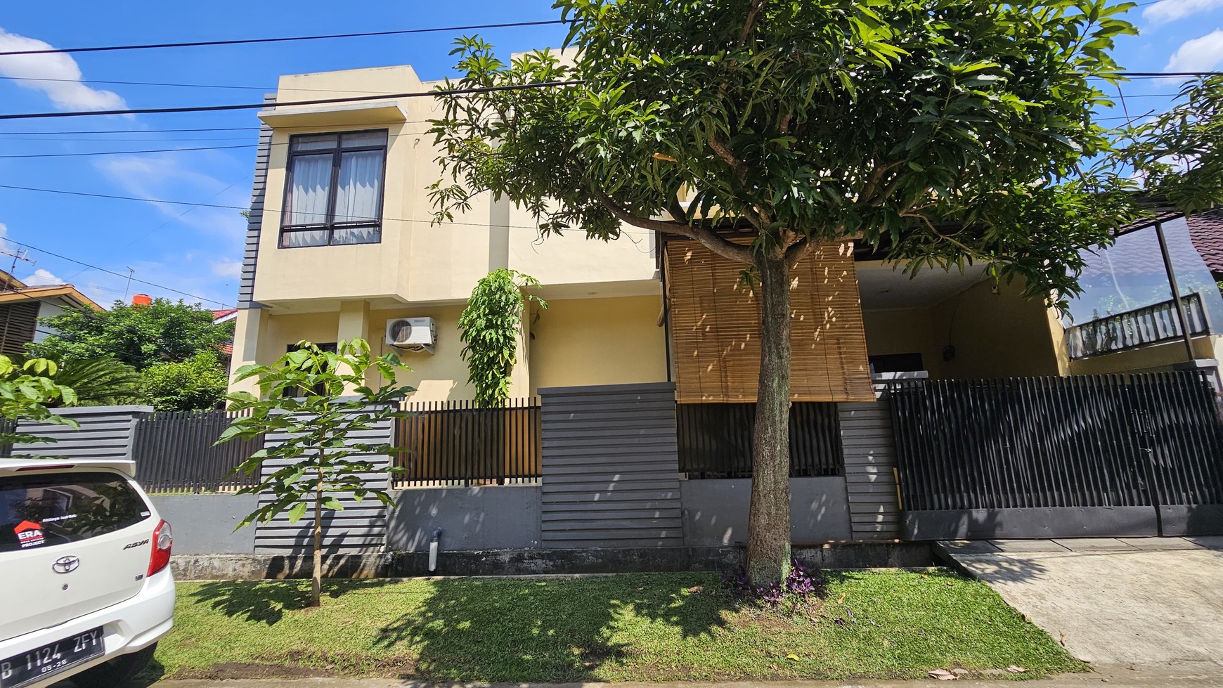 Rumah Bagus Di Megapolitan Cinere, Jl Sundoro Depok