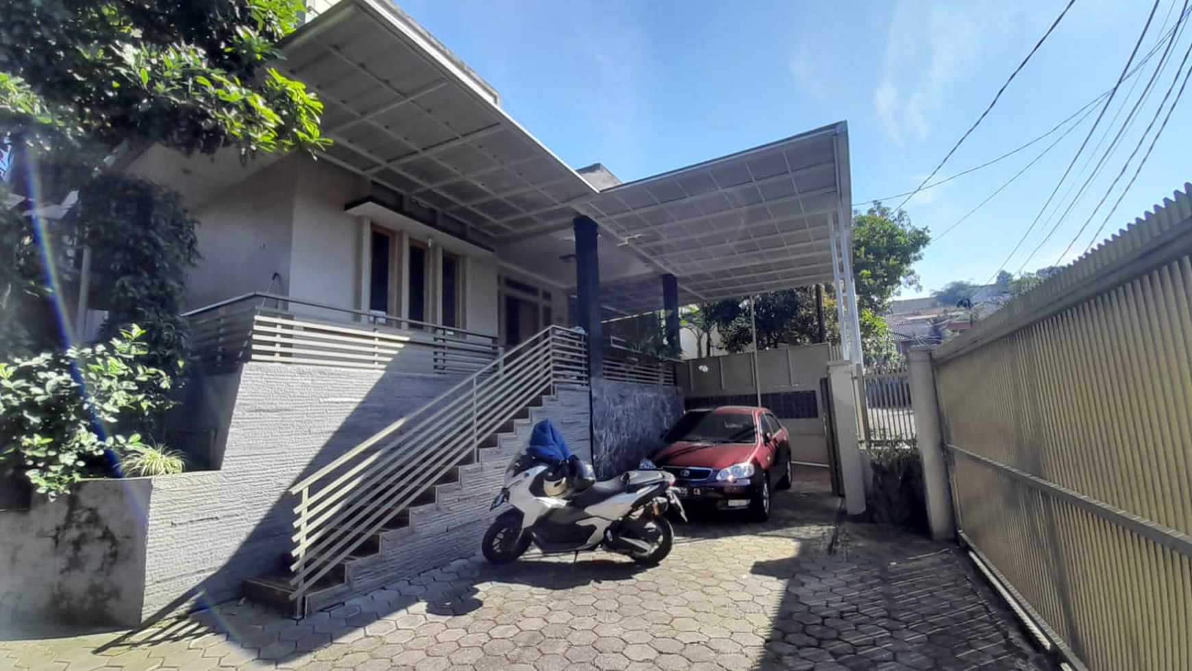 Rumah Tinggal + Kost di Dago Pojok Bandung