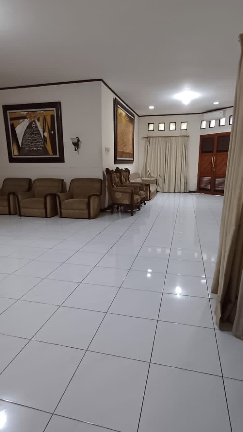 Dijual Rumah Tinggal 2 lt, siap huni di Jl Camar Bintaro Jaya Sektor 3.