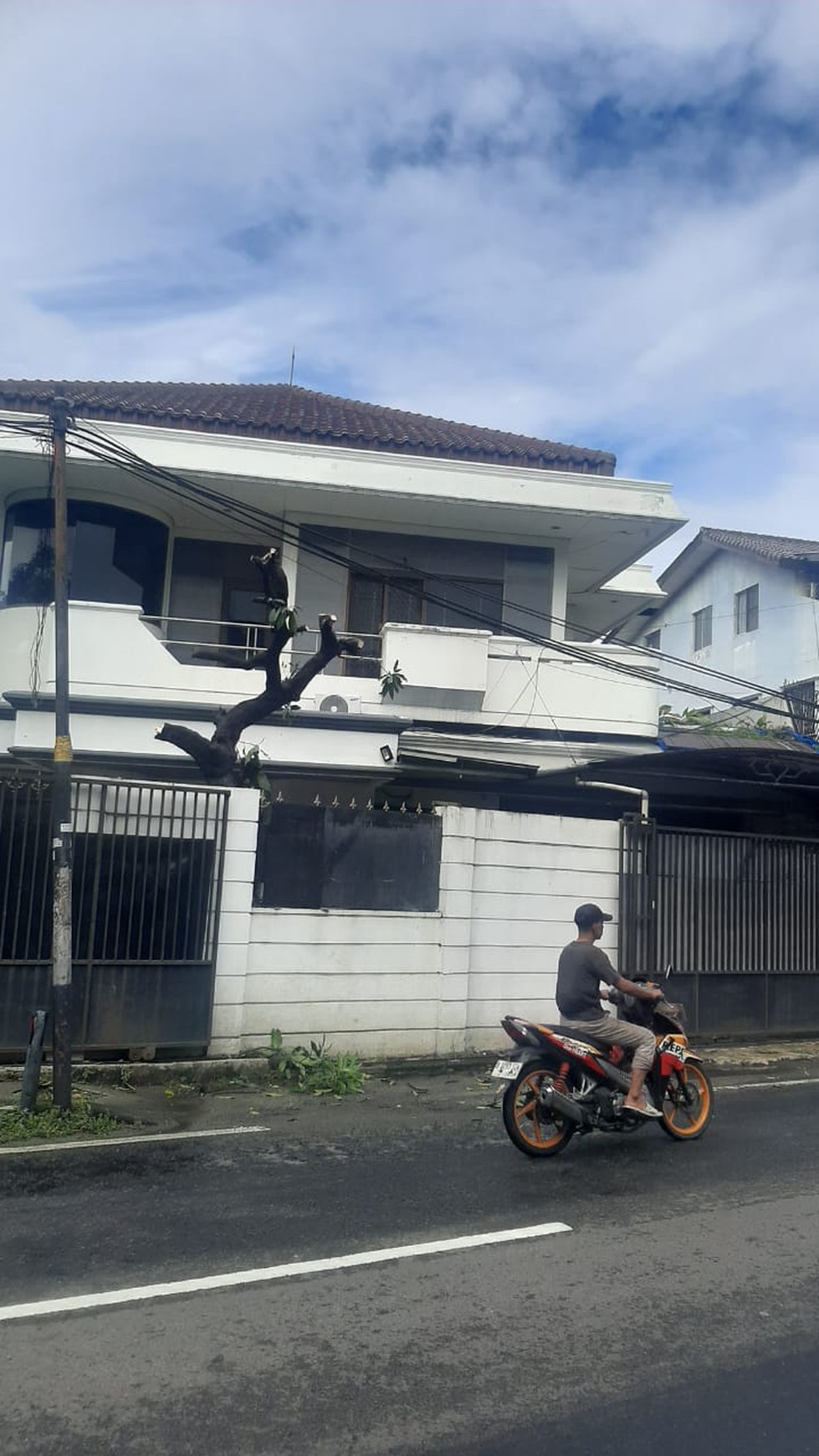 Rumah Strategis Pinggir Jalan & Cocok Untuk Ruang Usaha @Cilandak