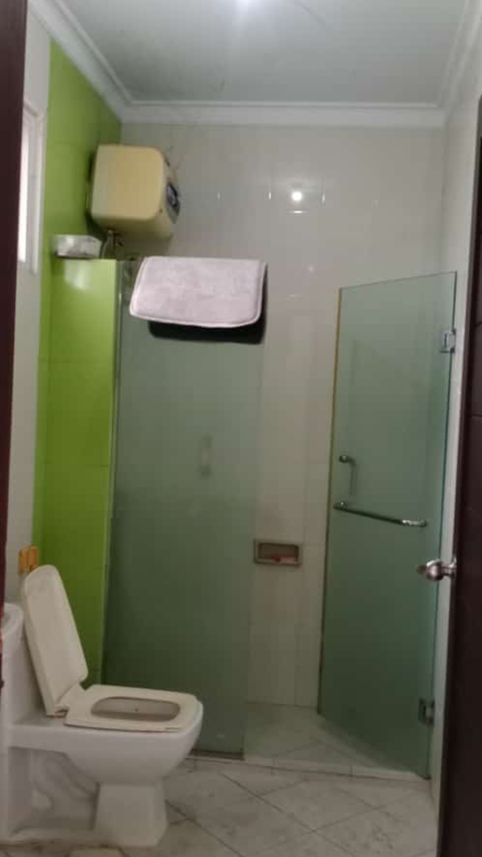 RUMAH SIAP HUNI di PUSPITA LOKA dekat TAMAN KOTA BSD .