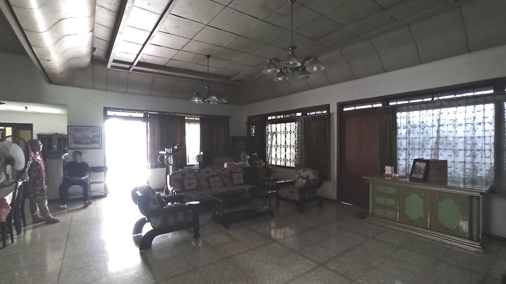 Rumah Comercial nol jalan raya Jemur Andayani Surabaya Selatan