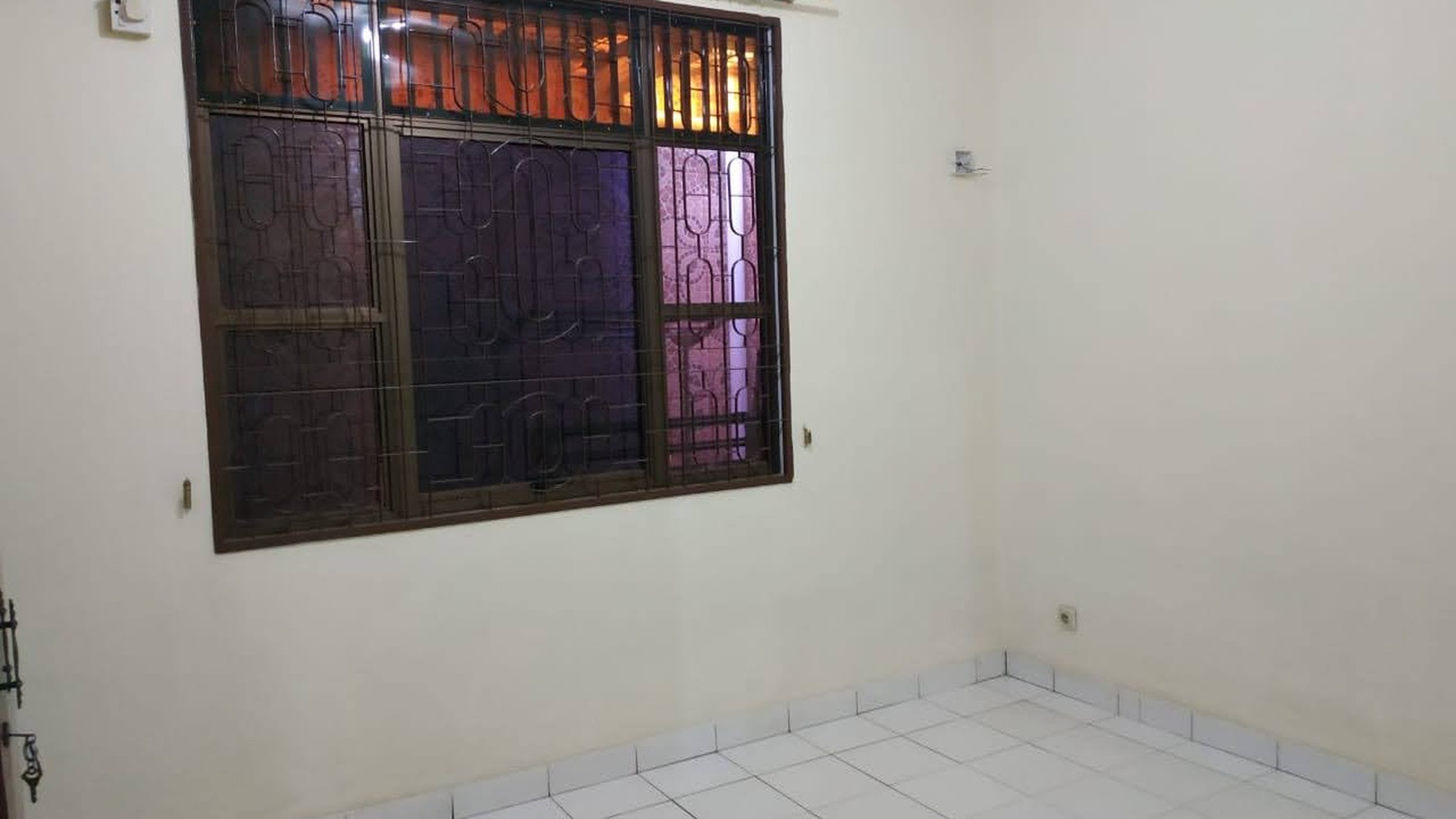 Rumah Bagus Dicluster Sastra Kencana Serpong, Akses Toll & Stasiun KA.