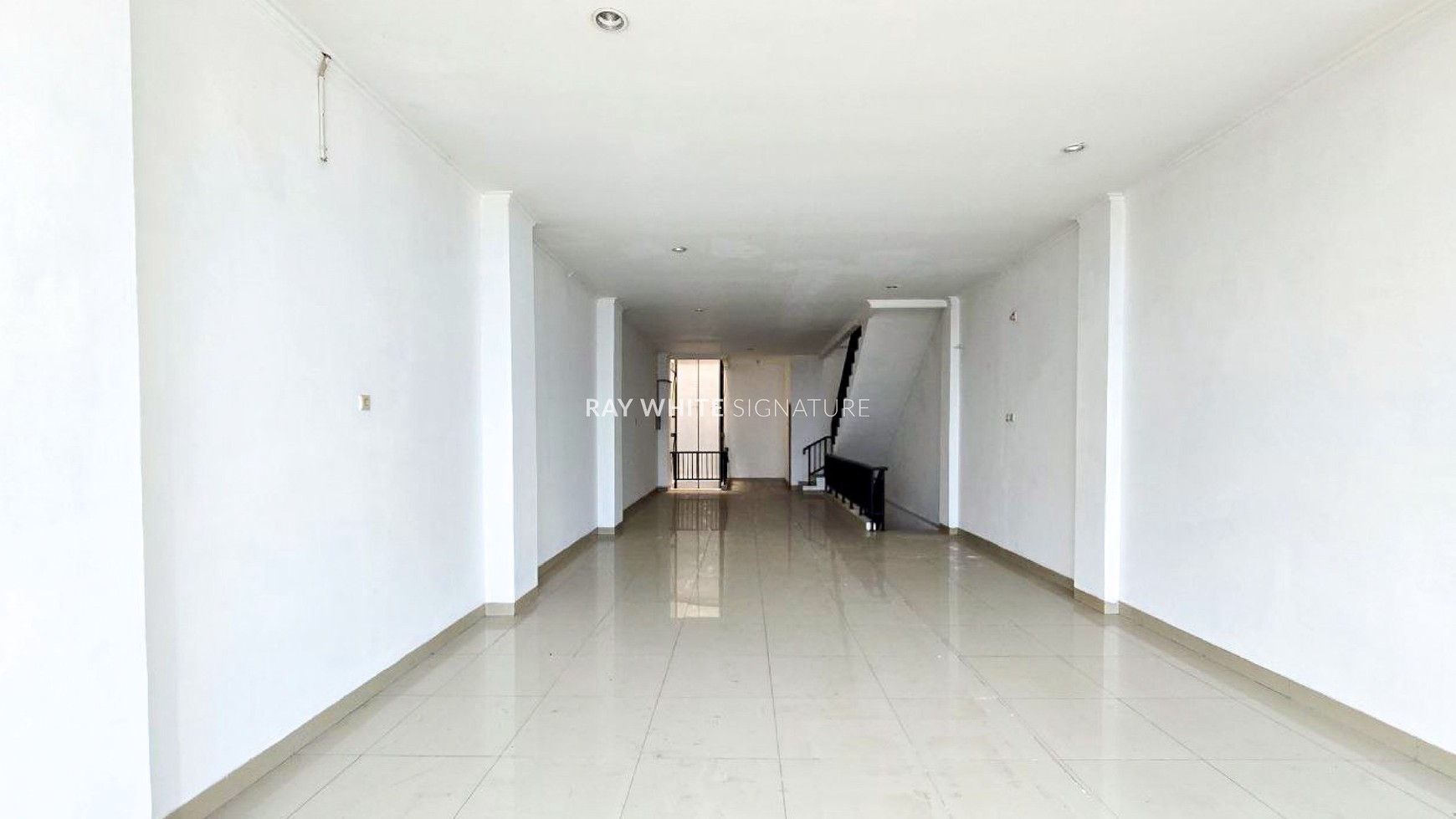 Dijual Ruko Layak Huni 3 Lantai Area Sudah Ramai Di Jl Pahlawan Ciputat Tangerang Selatan 